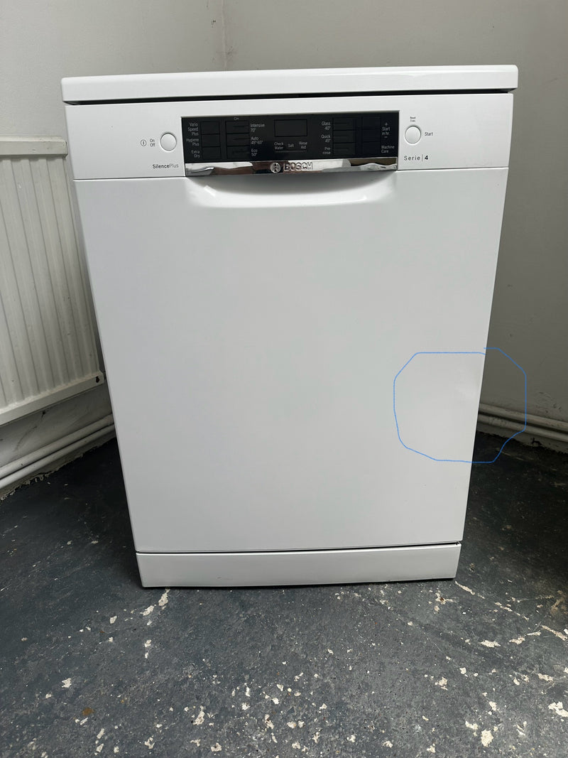 ￼ Great B  Refurbished Bosch Serie 4 SMS46IW02G Dishwasher 60CM White - Freestanding please look at pictures 7 8 9 ￼